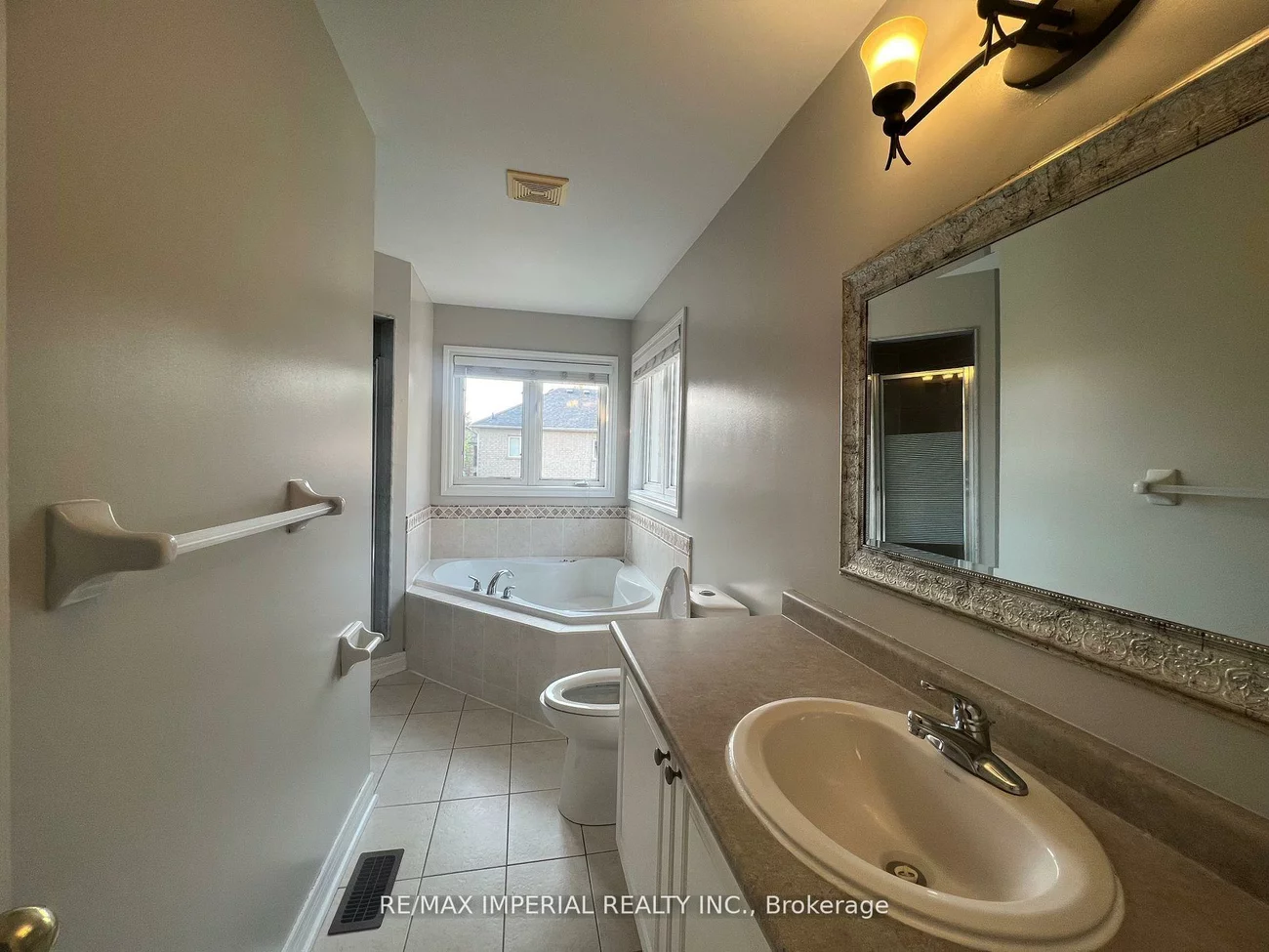 118, Flagstone, Woodland Hill, Newmarket