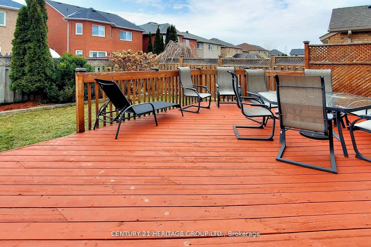 595, Mcbean, Stonehaven-Wyndham, Newmarket
