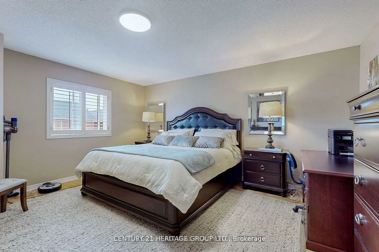 595, Mcbean, Stonehaven-Wyndham, Newmarket