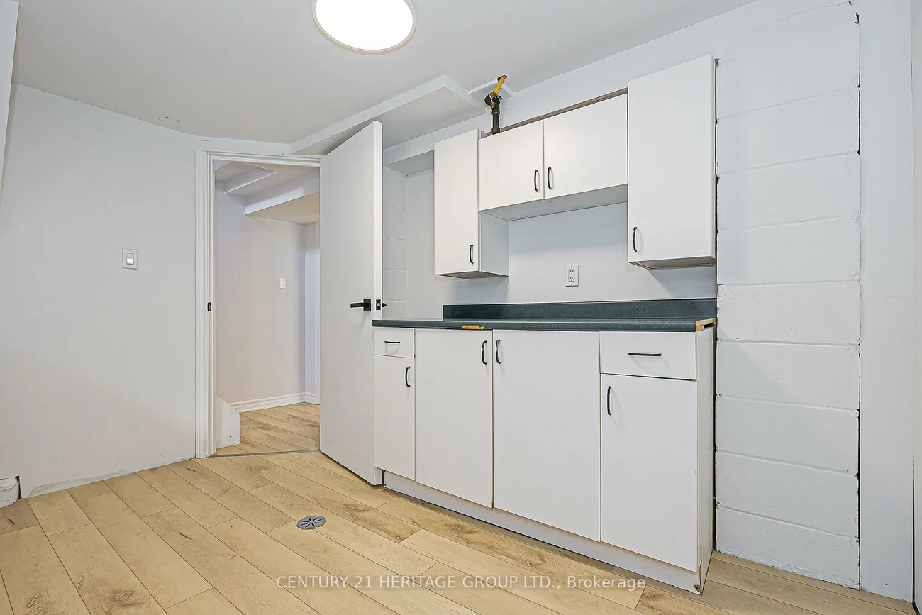 225, Septonne, Bristol-London, Newmarket