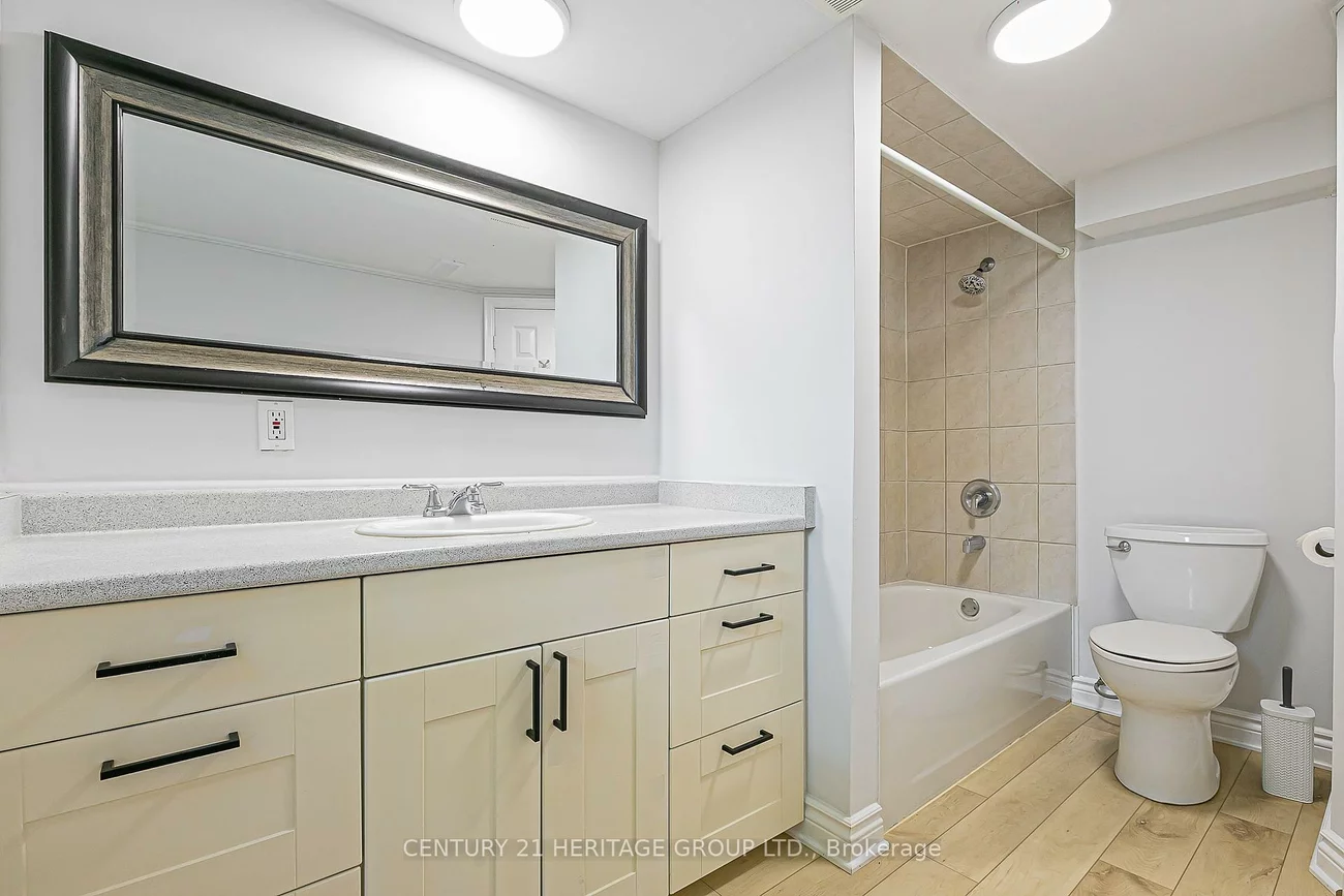 225, Septonne, Bristol-London, Newmarket