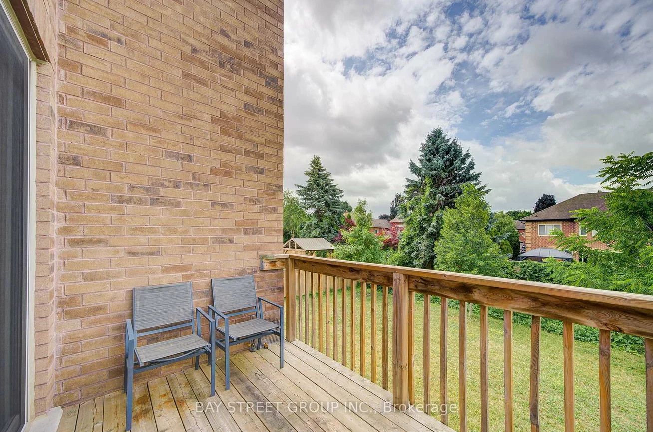 38, Brown, Glenway Estates, Newmarket
