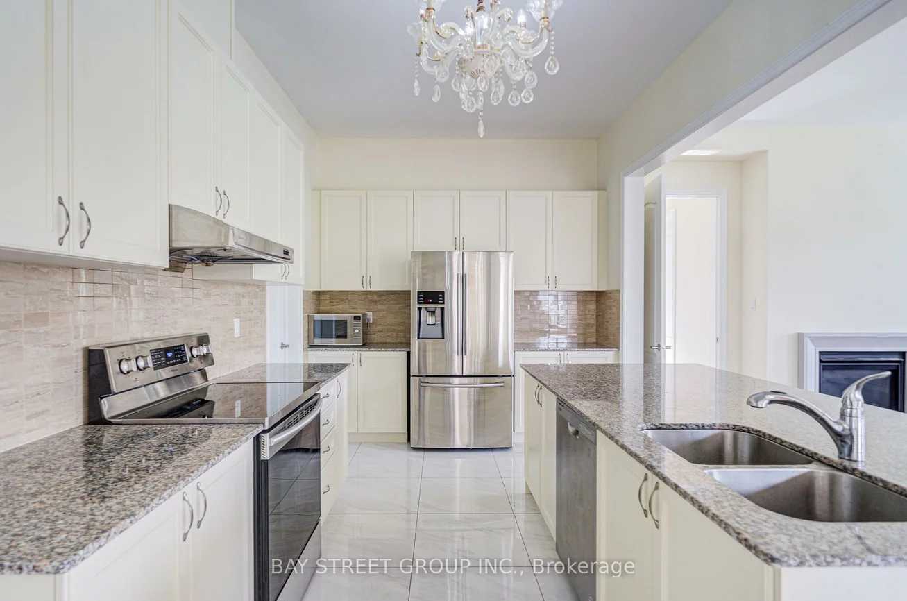38, Brown, Glenway Estates, Newmarket