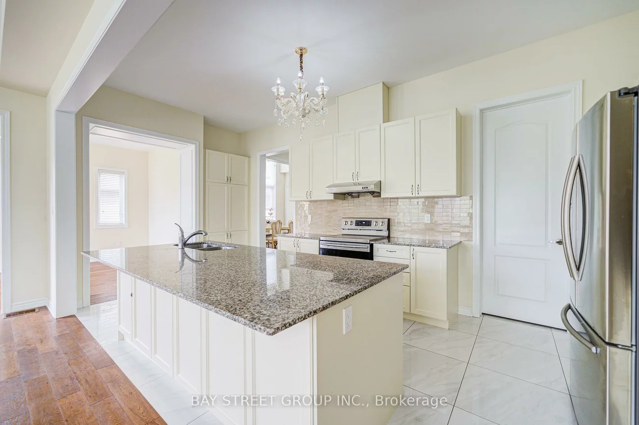 38, Brown, Glenway Estates, Newmarket