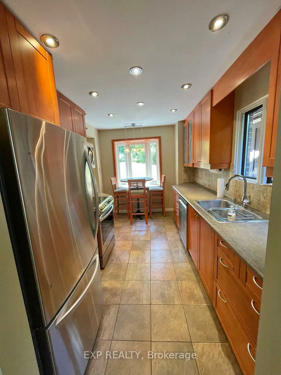 228, Main, Bristol-London, Newmarket