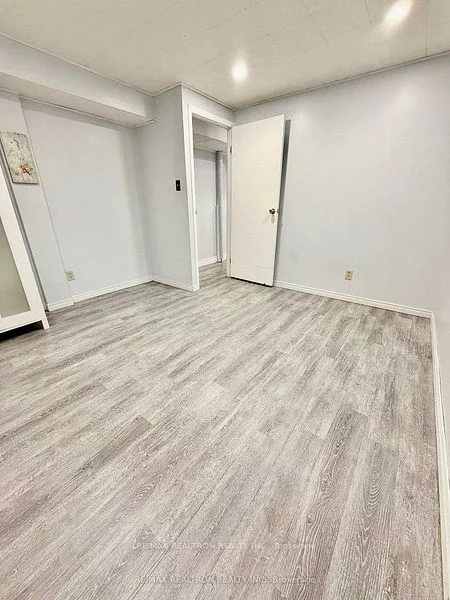 16, Eastman, Huron Heights-Leslie Valley, Newmarket