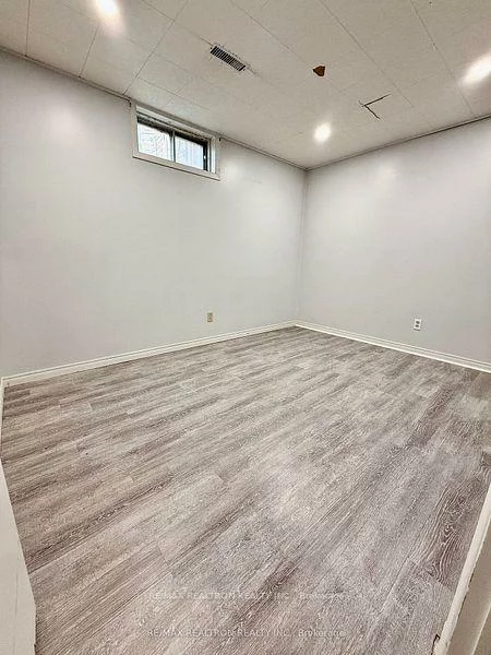 16, Eastman, Huron Heights-Leslie Valley, Newmarket