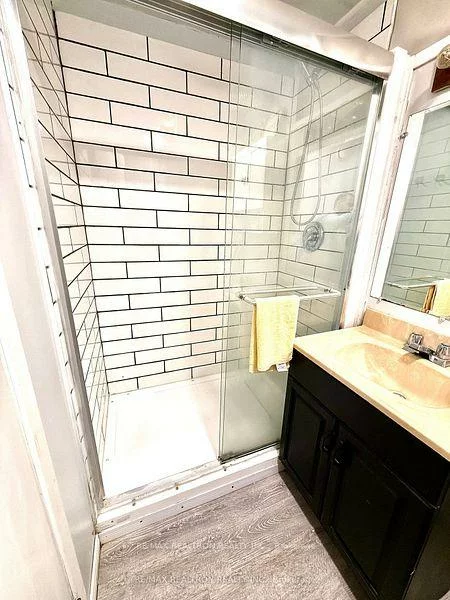 16, Eastman, Huron Heights-Leslie Valley, Newmarket