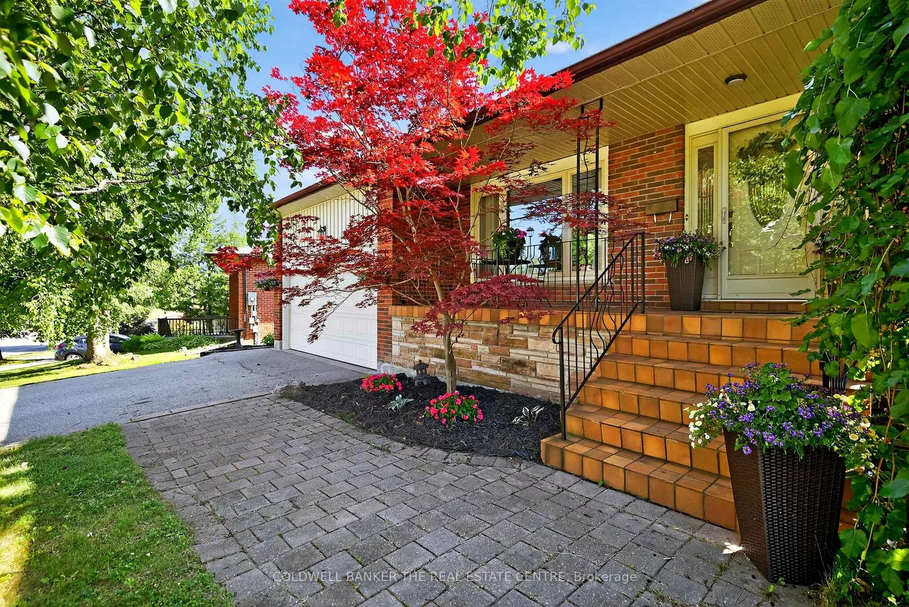 204, Alexander, Gorham-College Manor, Newmarket