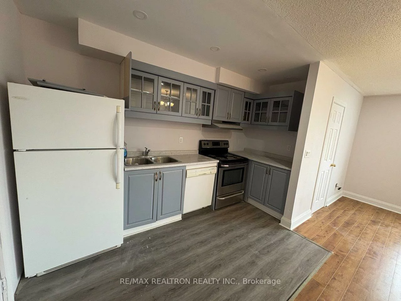 1034, Ivsbridge, Stonehaven-Wyndham, Newmarket