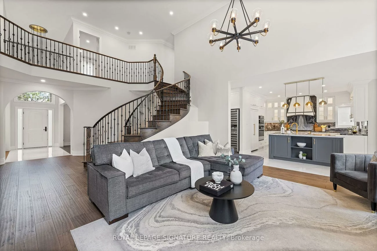 1067, Ivsbridge, Stonehaven-Wyndham, Newmarket