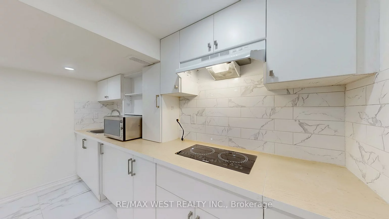 197, Vantage, Woodland Hill, Newmarket