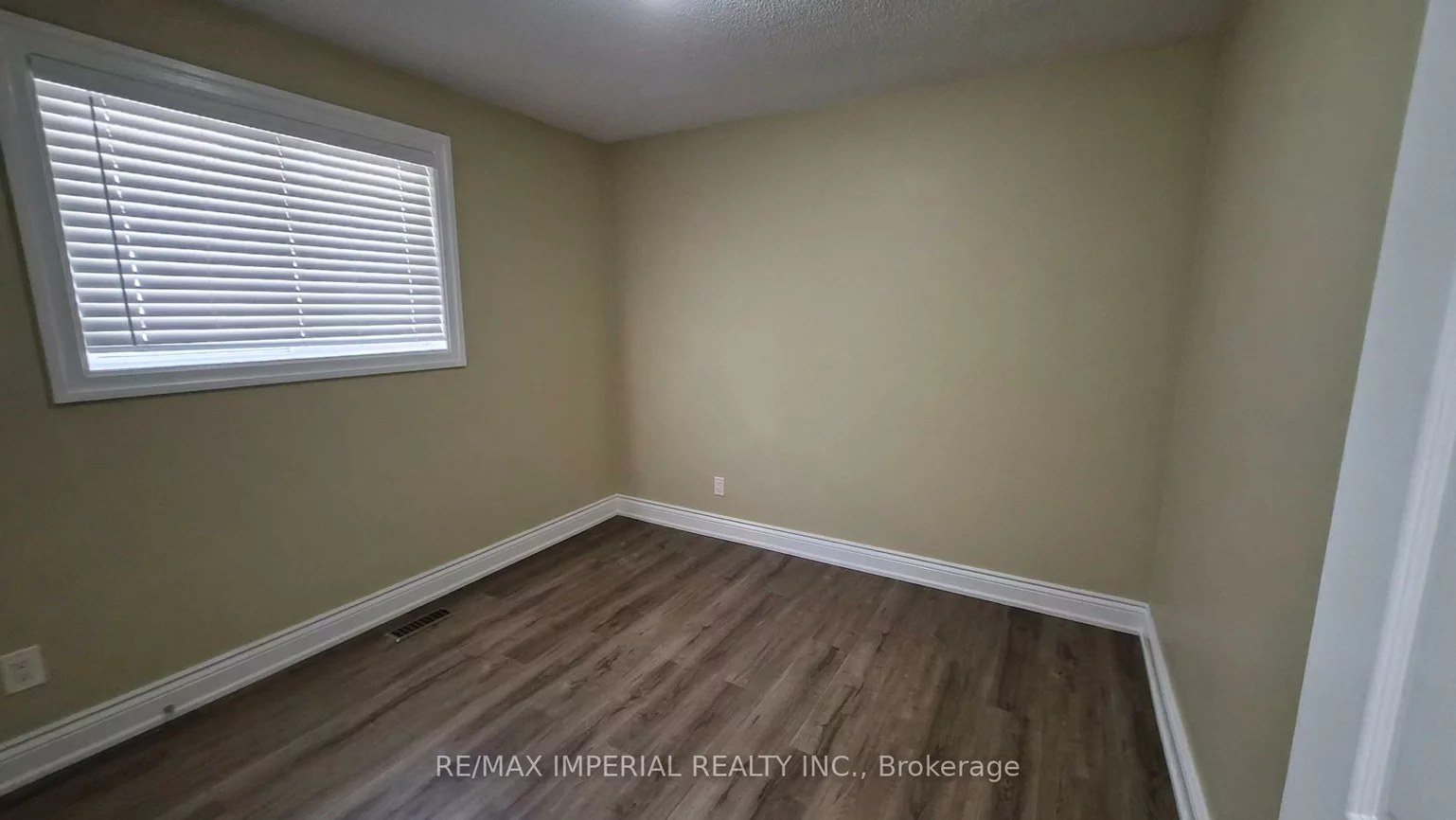 552, Heman, Huron Heights-Leslie Valley, Newmarket