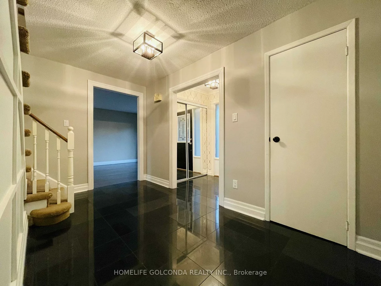 909, Ferndale, Gorham-College Manor, Newmarket
