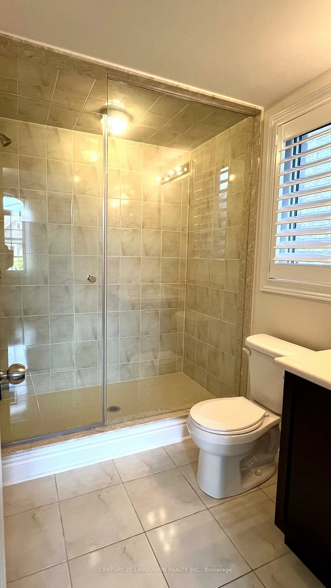 1001, Poppy, Stonehaven-Wyndham, Newmarket