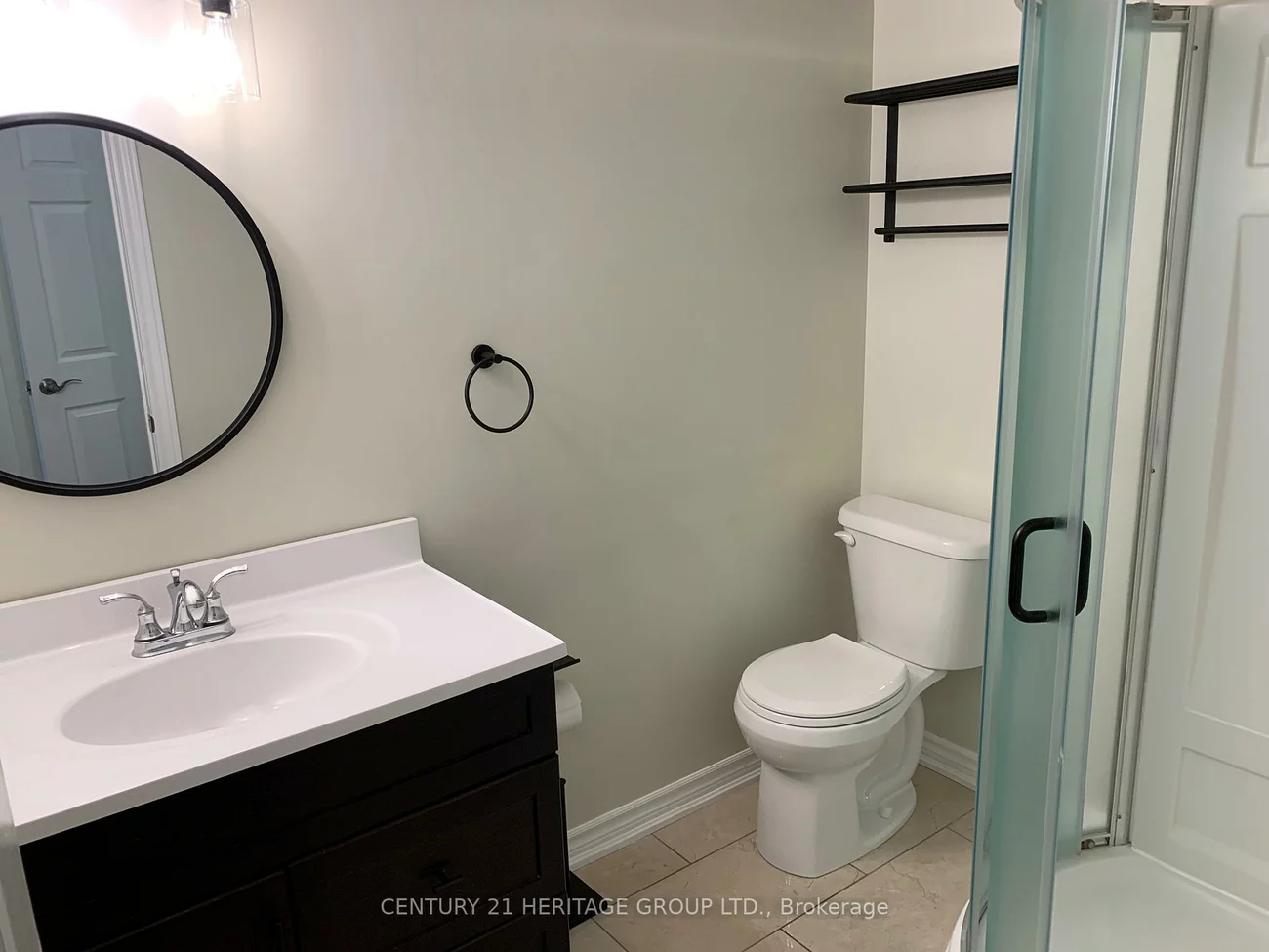331, Spruce Grove, Woodland Hill, Newmarket