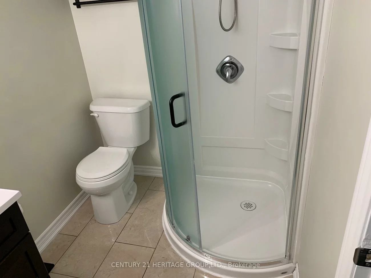331, Spruce Grove, Woodland Hill, Newmarket