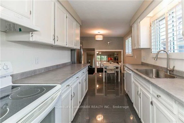 874, Sparrow, Gorham-College Manor, Newmarket