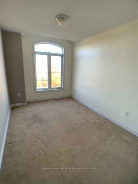 137, Four Seasons, Woodland Hill, Newmarket