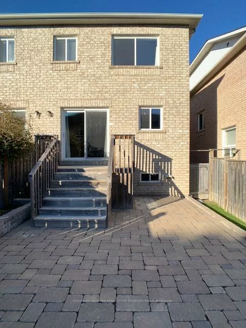 137, Four Seasons, Woodland Hill, Newmarket