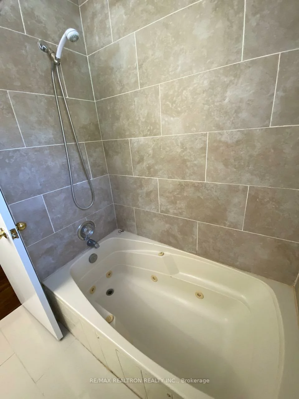 135, Willow, Bristol-London, Newmarket