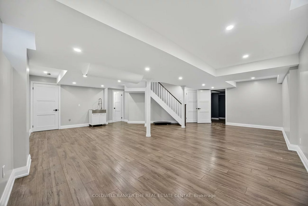 369, Dowson, Woodland Hill, Newmarket