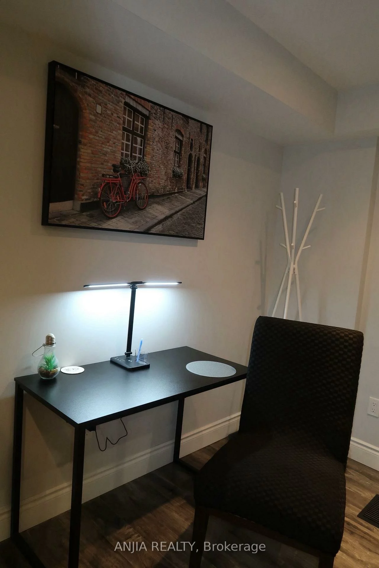 370, Chambers, Armitage, Newmarket