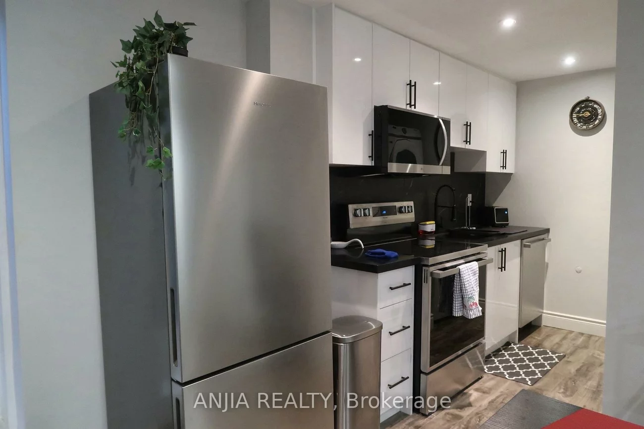 370, Chambers, Armitage, Newmarket