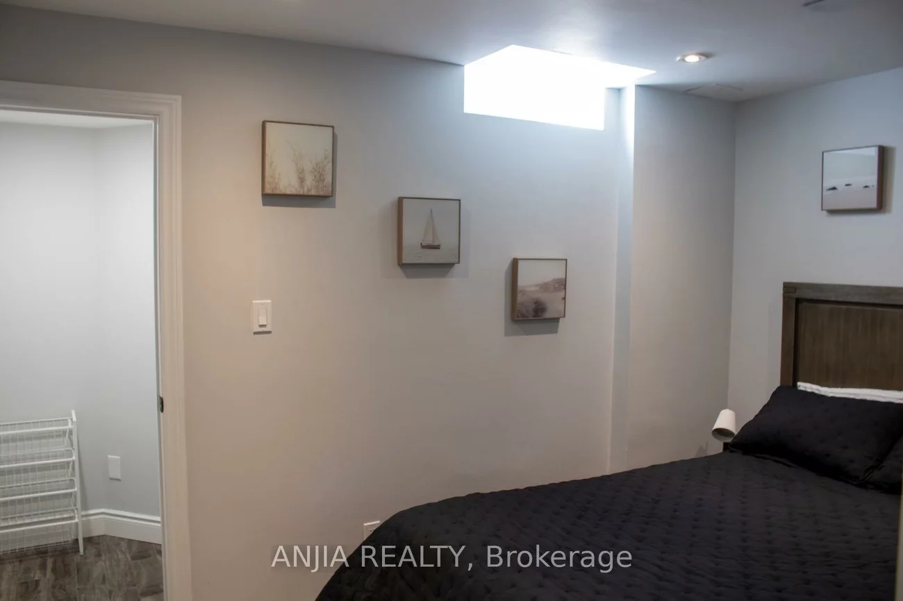 370, Chambers, Armitage, Newmarket