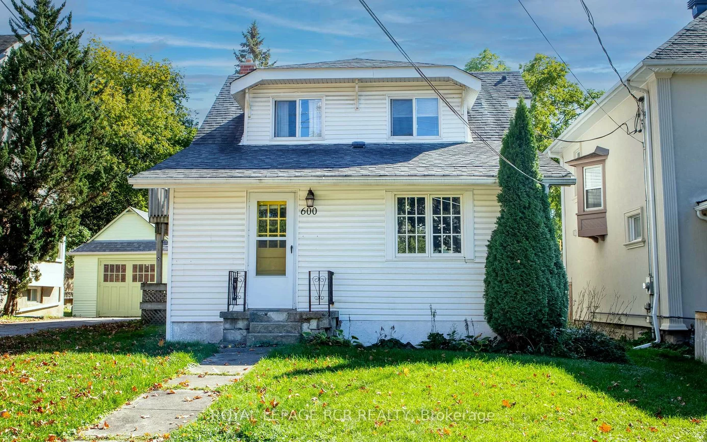 600, Queen, Gorham-College Manor, Newmarket