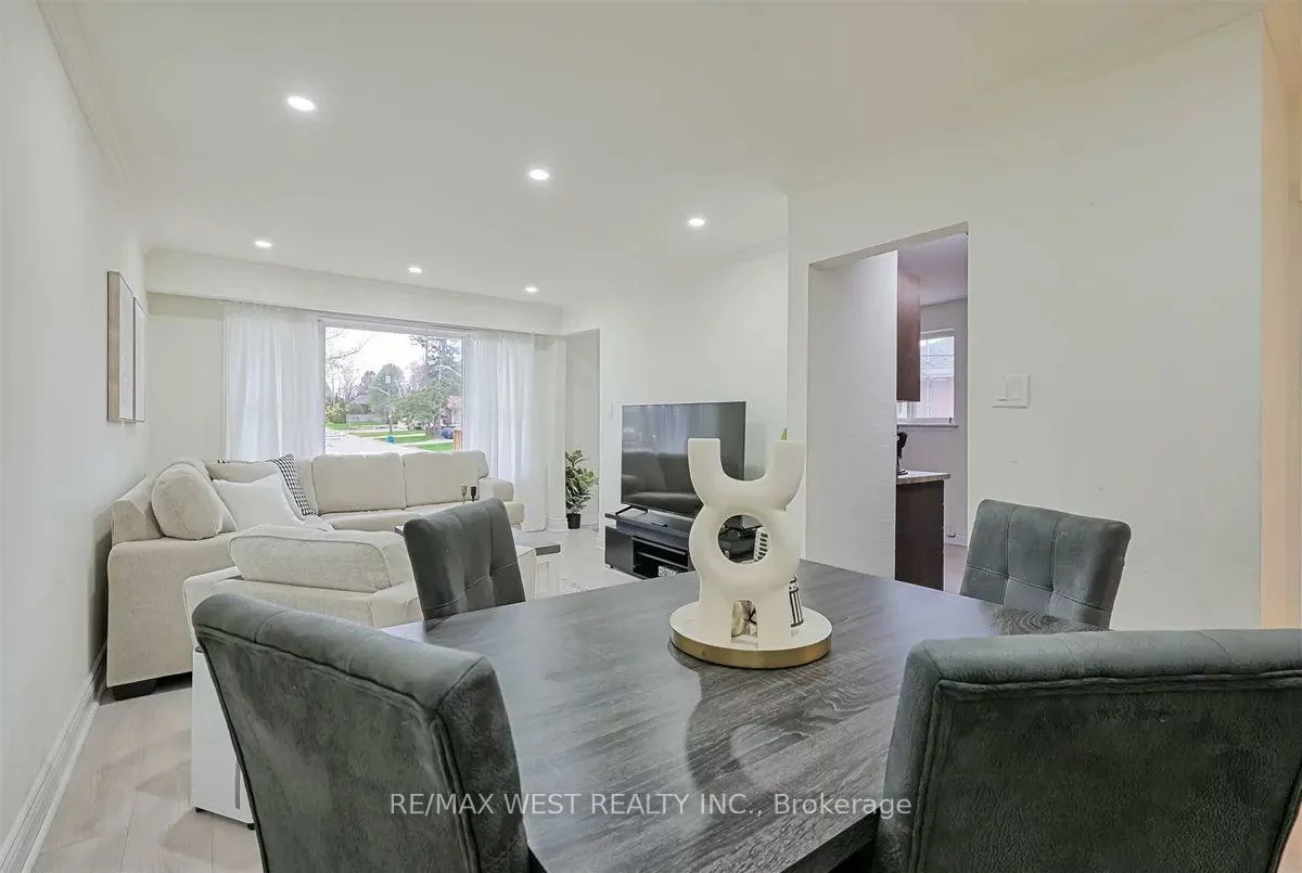 277, Silverbirch, Bristol-London, Newmarket