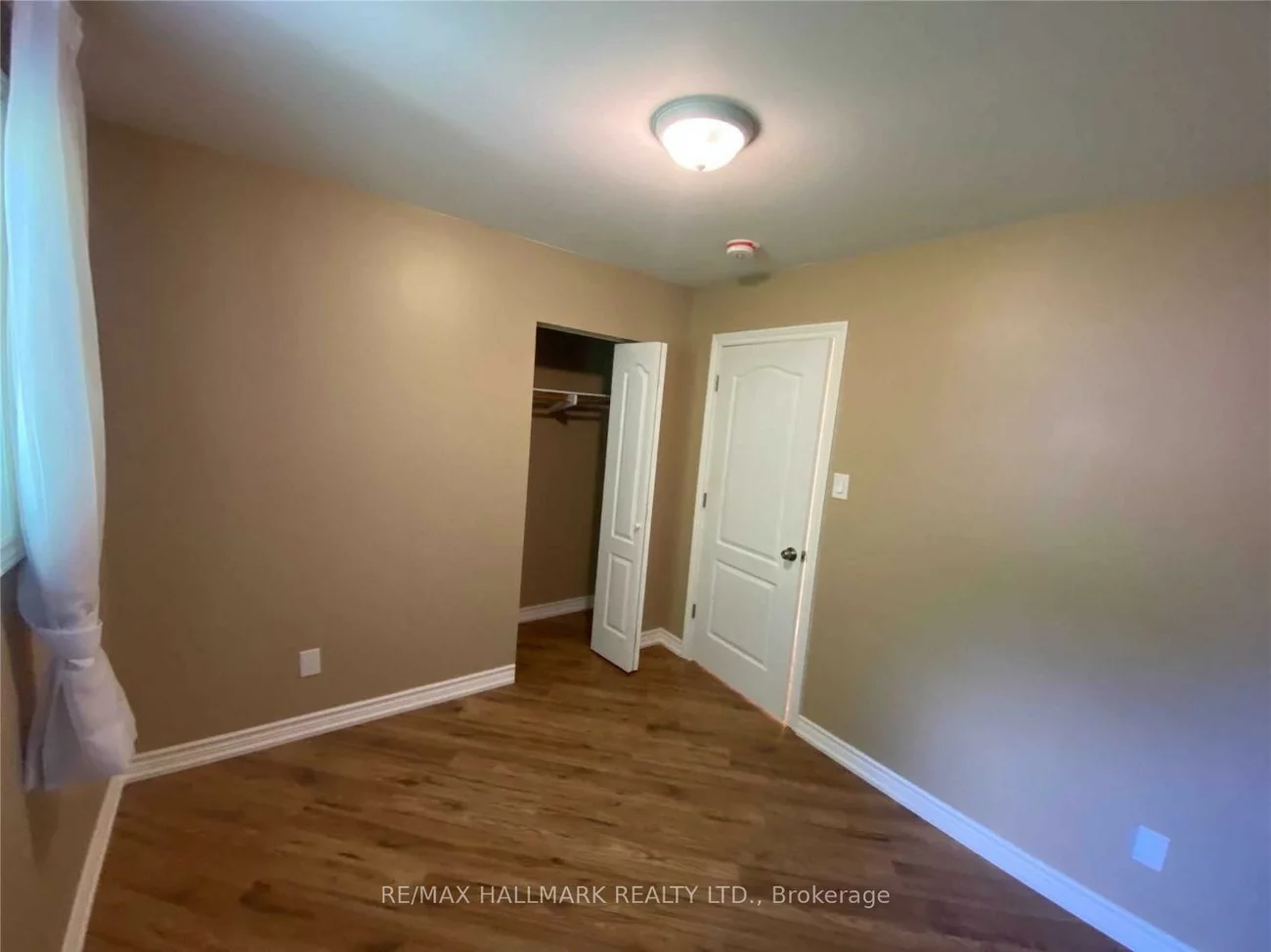 331, Roywood, Central Newmarket, Newmarket