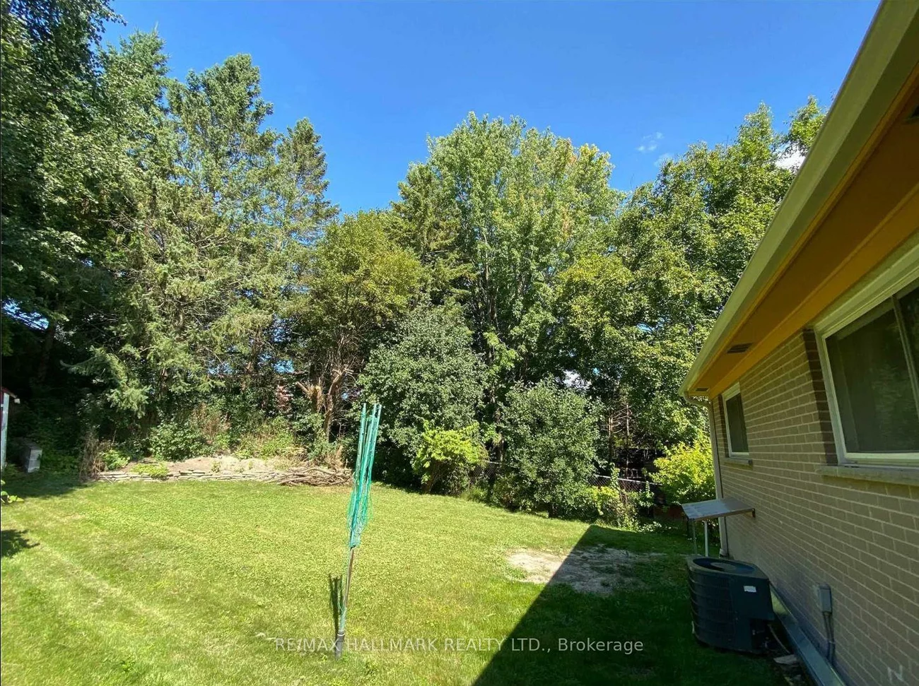 331, Roywood, Central Newmarket, Newmarket