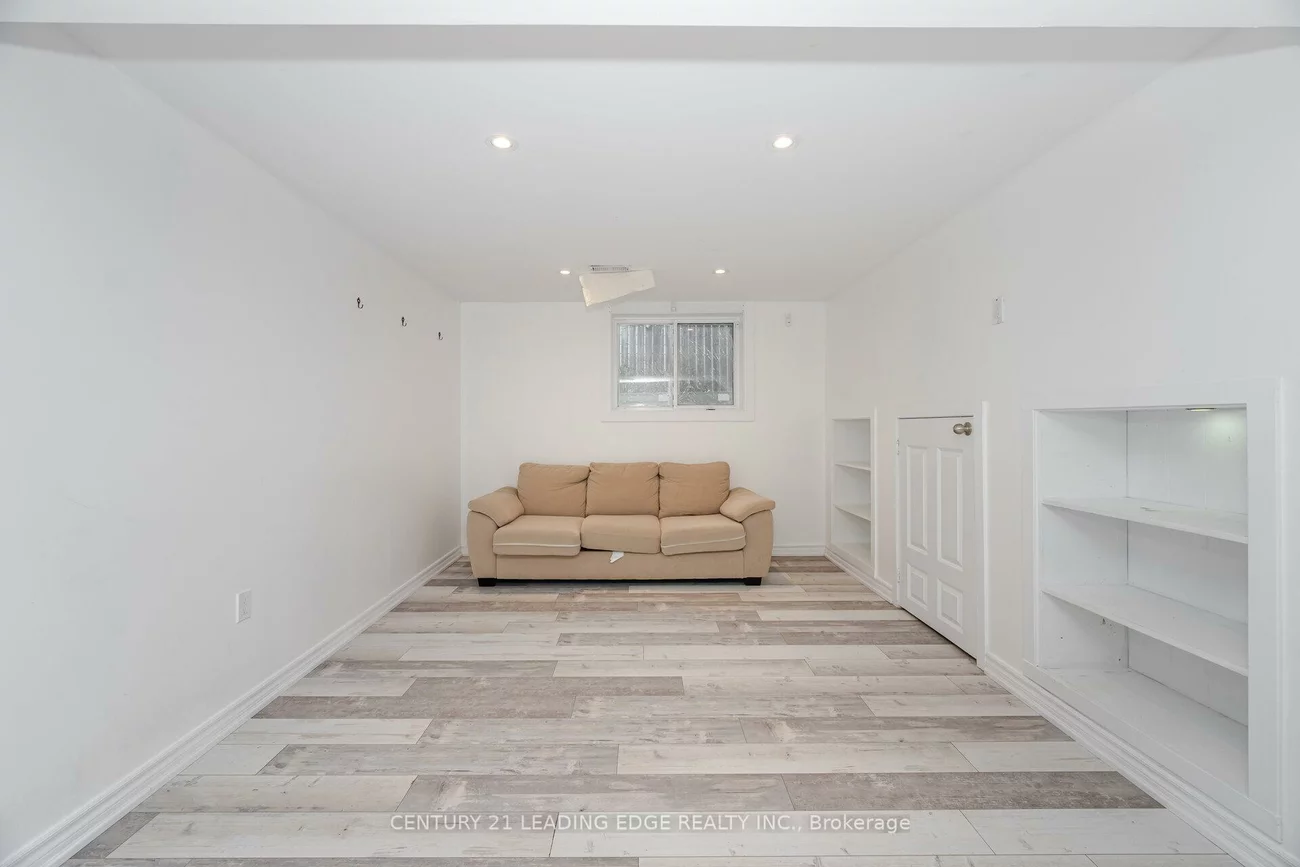 138, Alexander, Gorham-College Manor, Newmarket