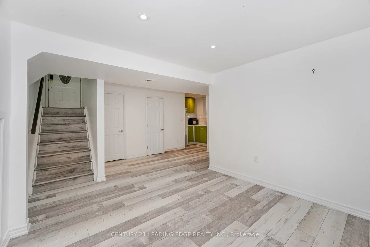 138, Alexander, Gorham-College Manor, Newmarket