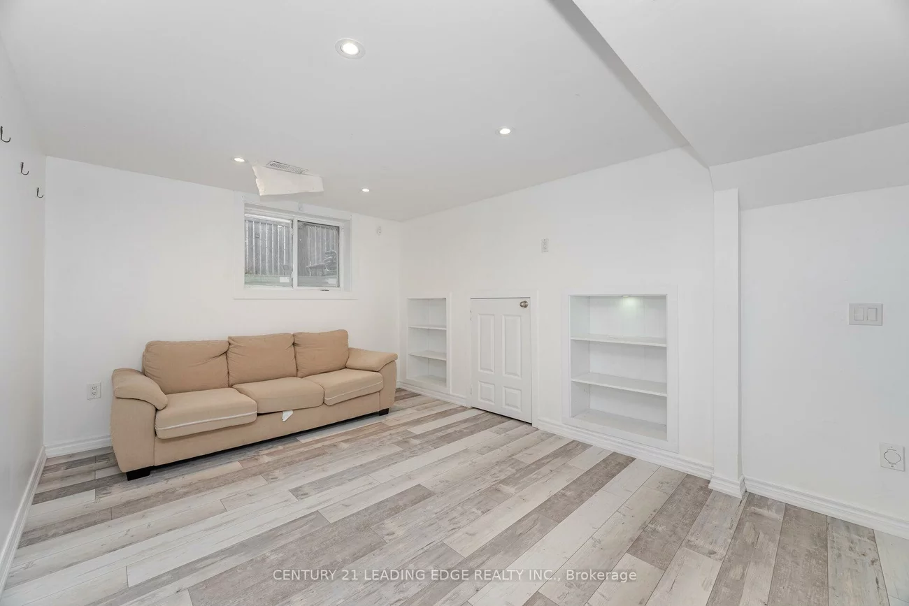 138, Alexander, Gorham-College Manor, Newmarket