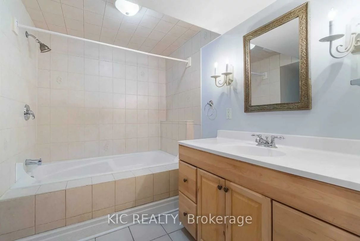 912, Tegal, Stonehaven-Wyndham, Newmarket