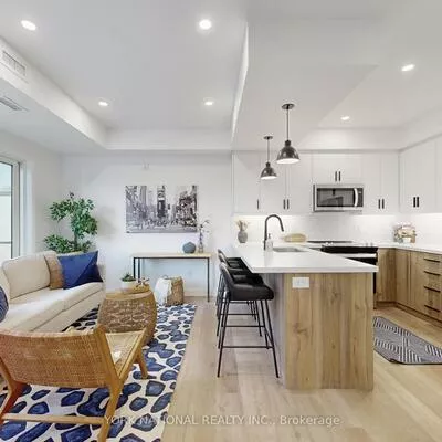 49, Charles, Central Newmarket, Newmarket