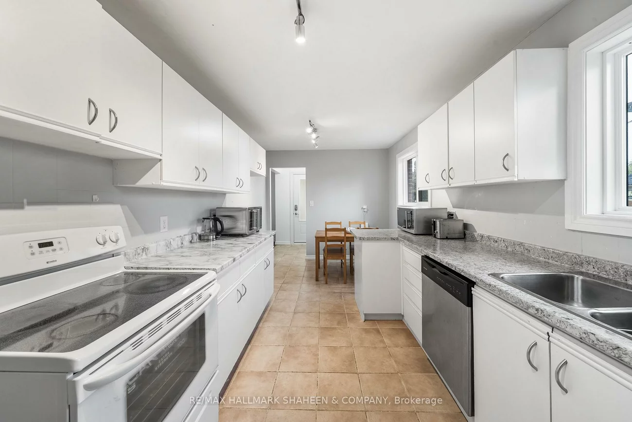 213, Patterson, Huron Heights-Leslie Valley, Newmarket