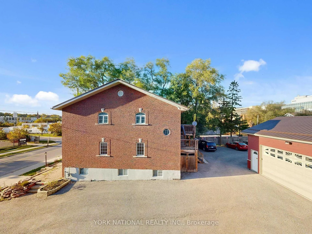 49, Charles, Central Newmarket, Newmarket