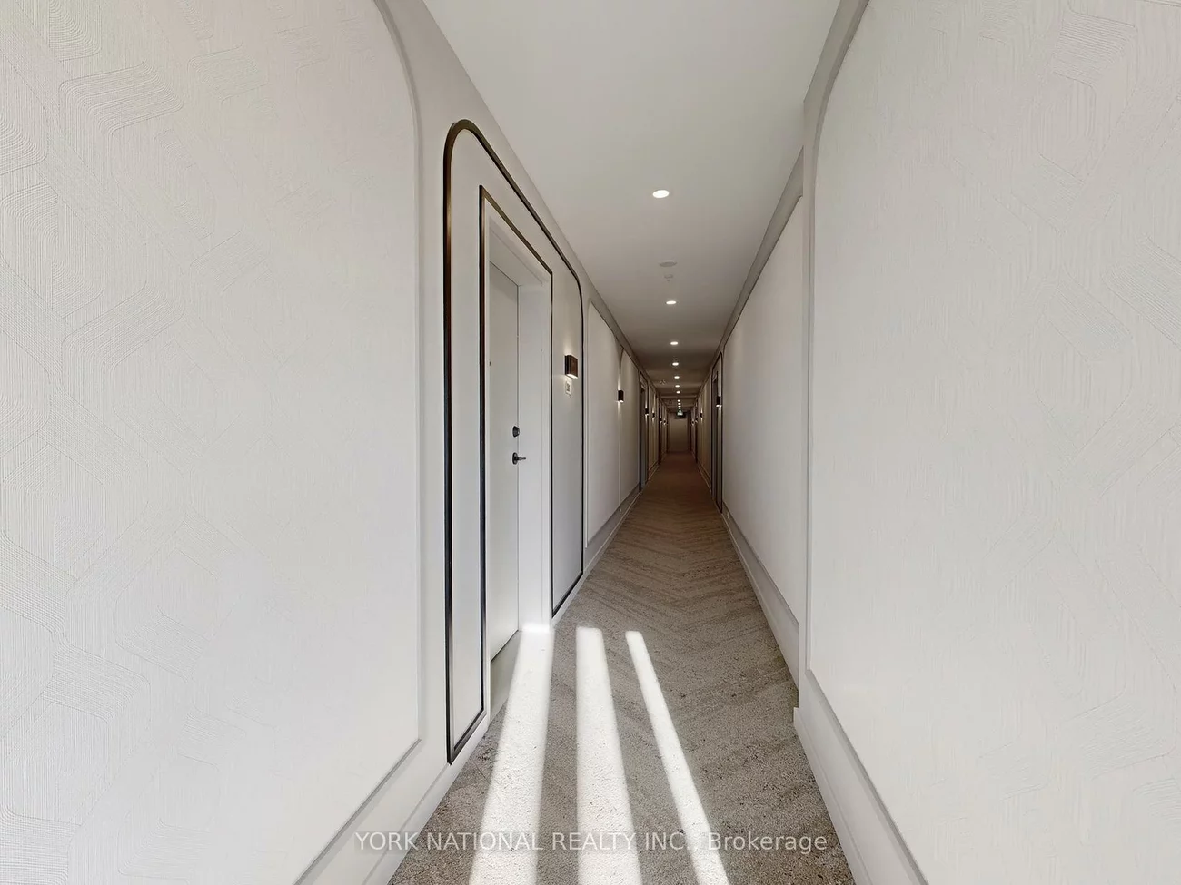 49, Charles, Central Newmarket, Newmarket