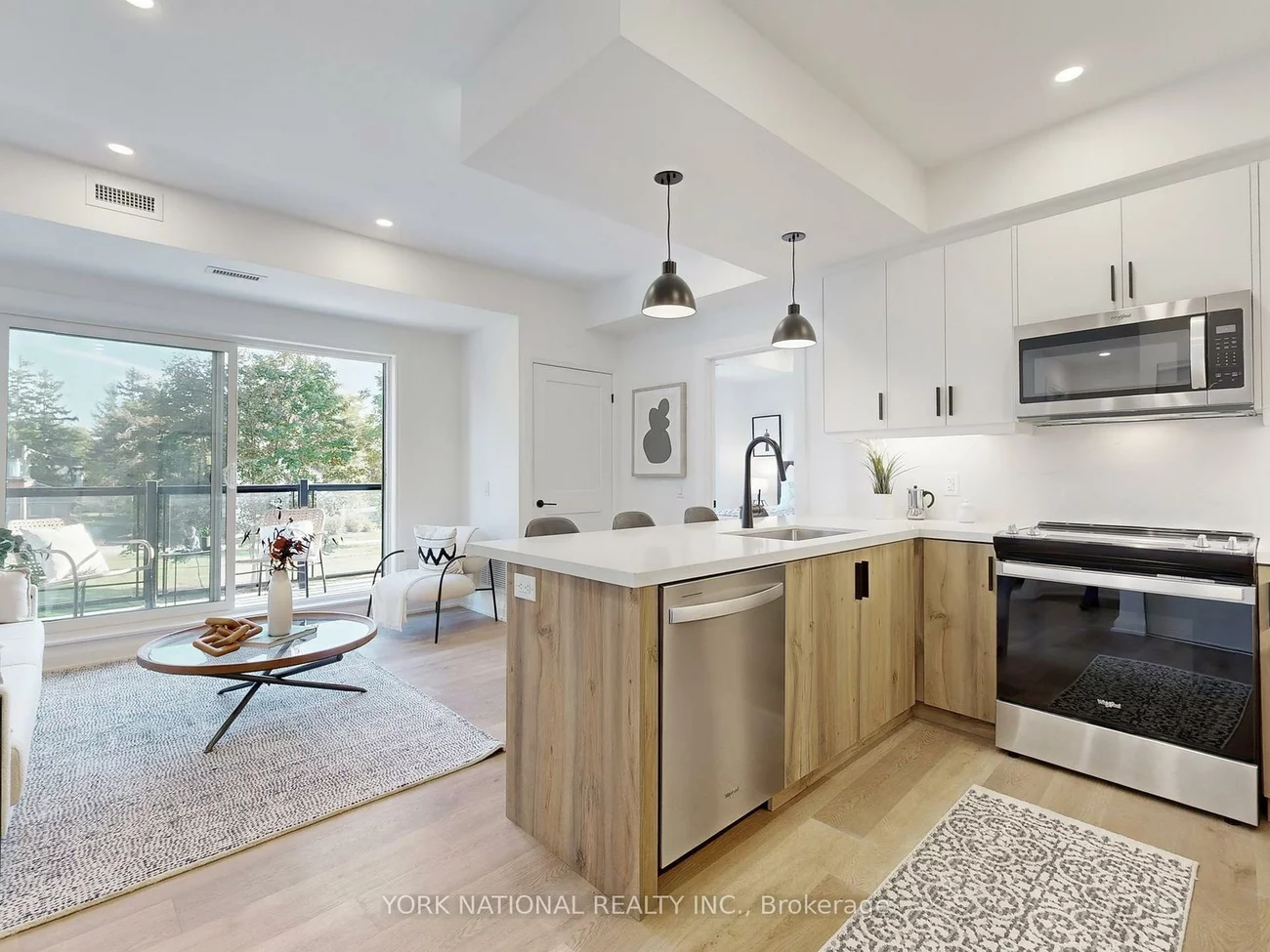 49, Charles, Central Newmarket, Newmarket