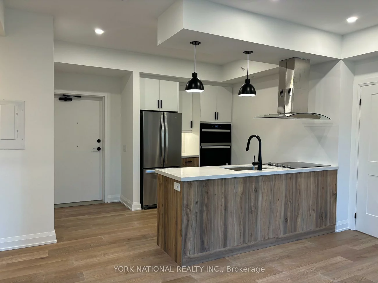 49, Charles, Central Newmarket, Newmarket