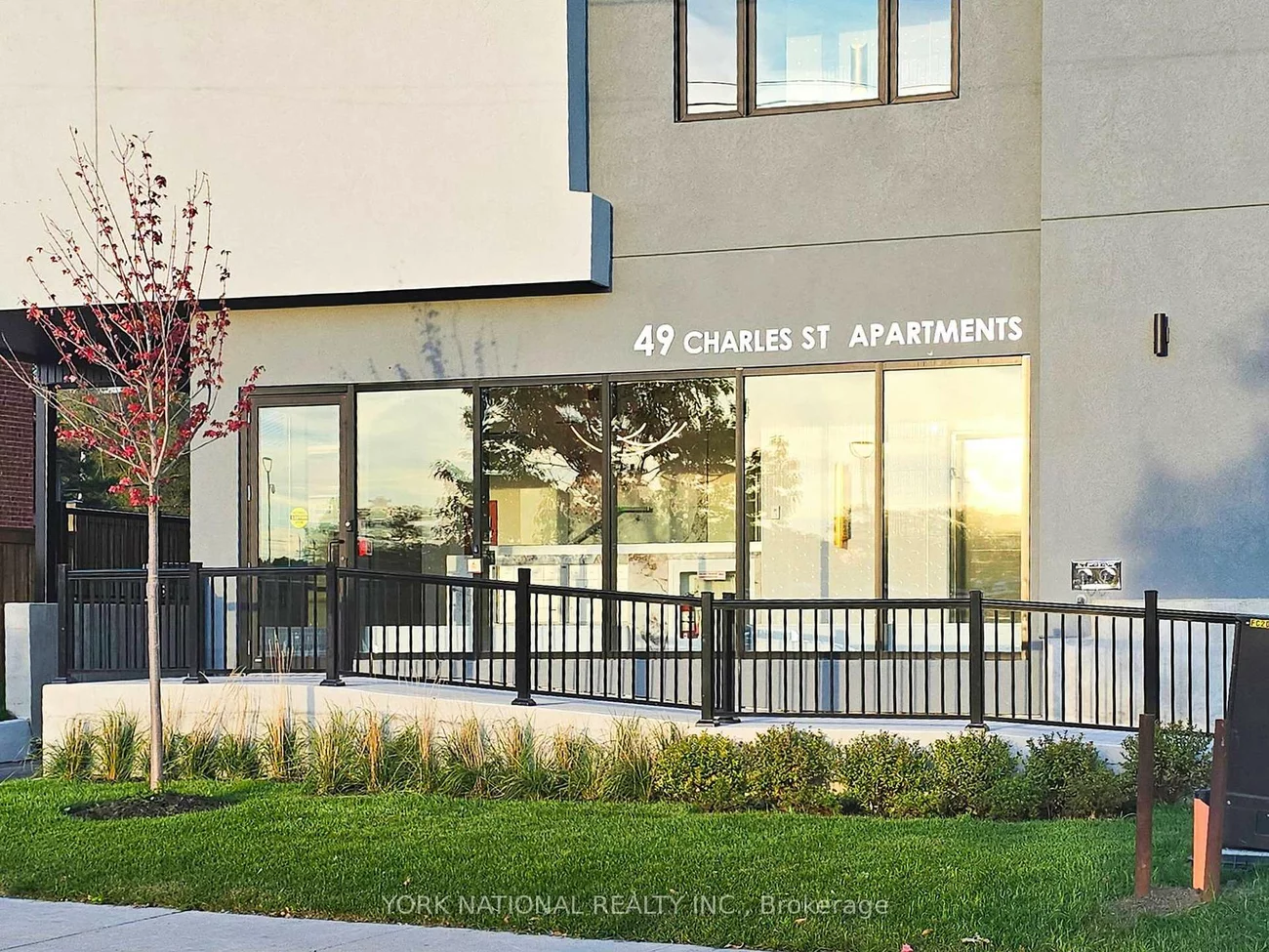 49, Charles, Central Newmarket, Newmarket