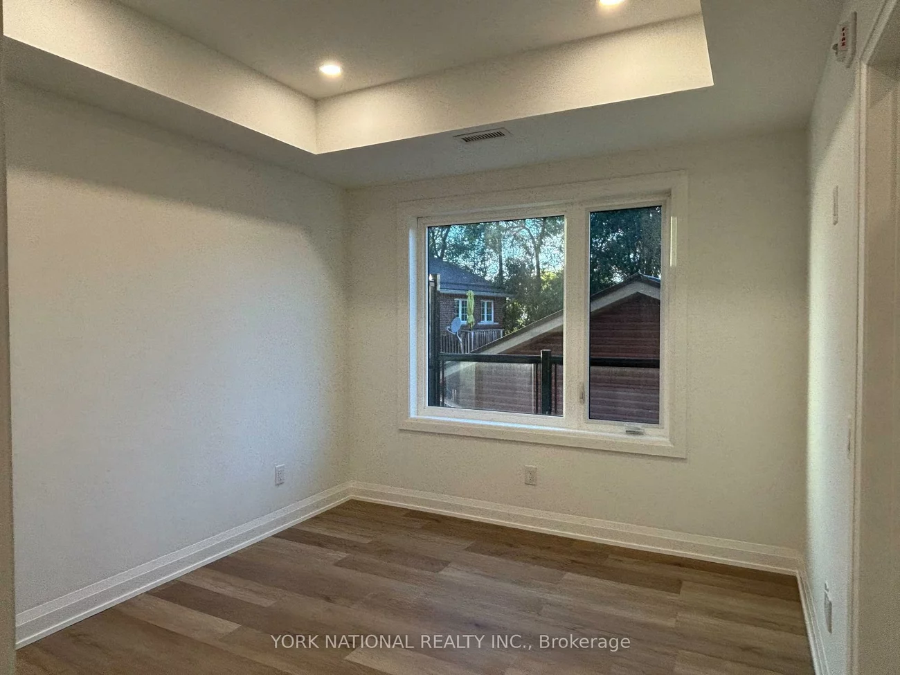 49, Charles, Central Newmarket, Newmarket