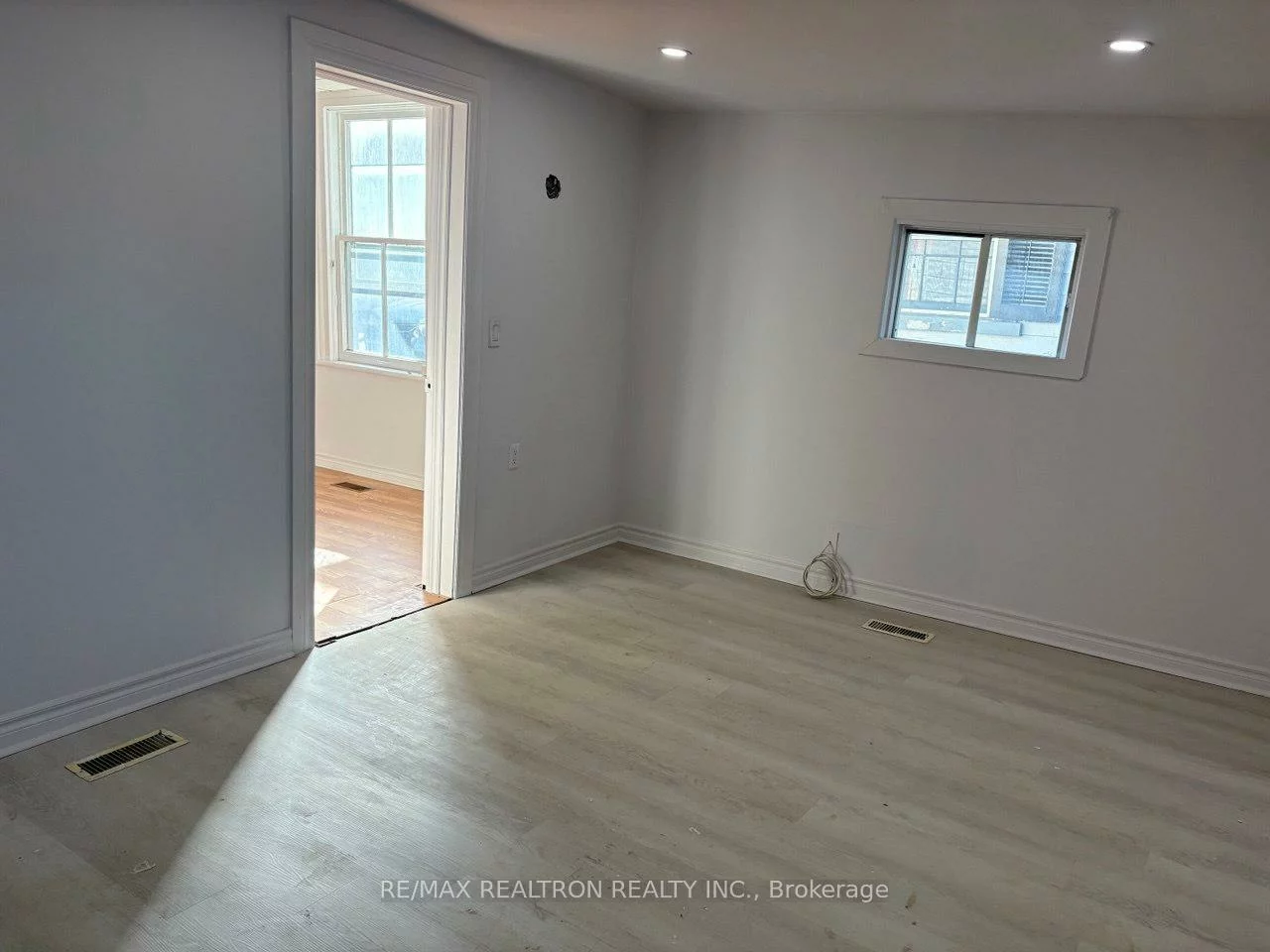 475, D'arcy, Central Newmarket, Newmarket