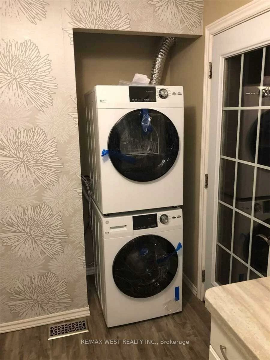 249, Hodgson, Central Newmarket, Newmarket