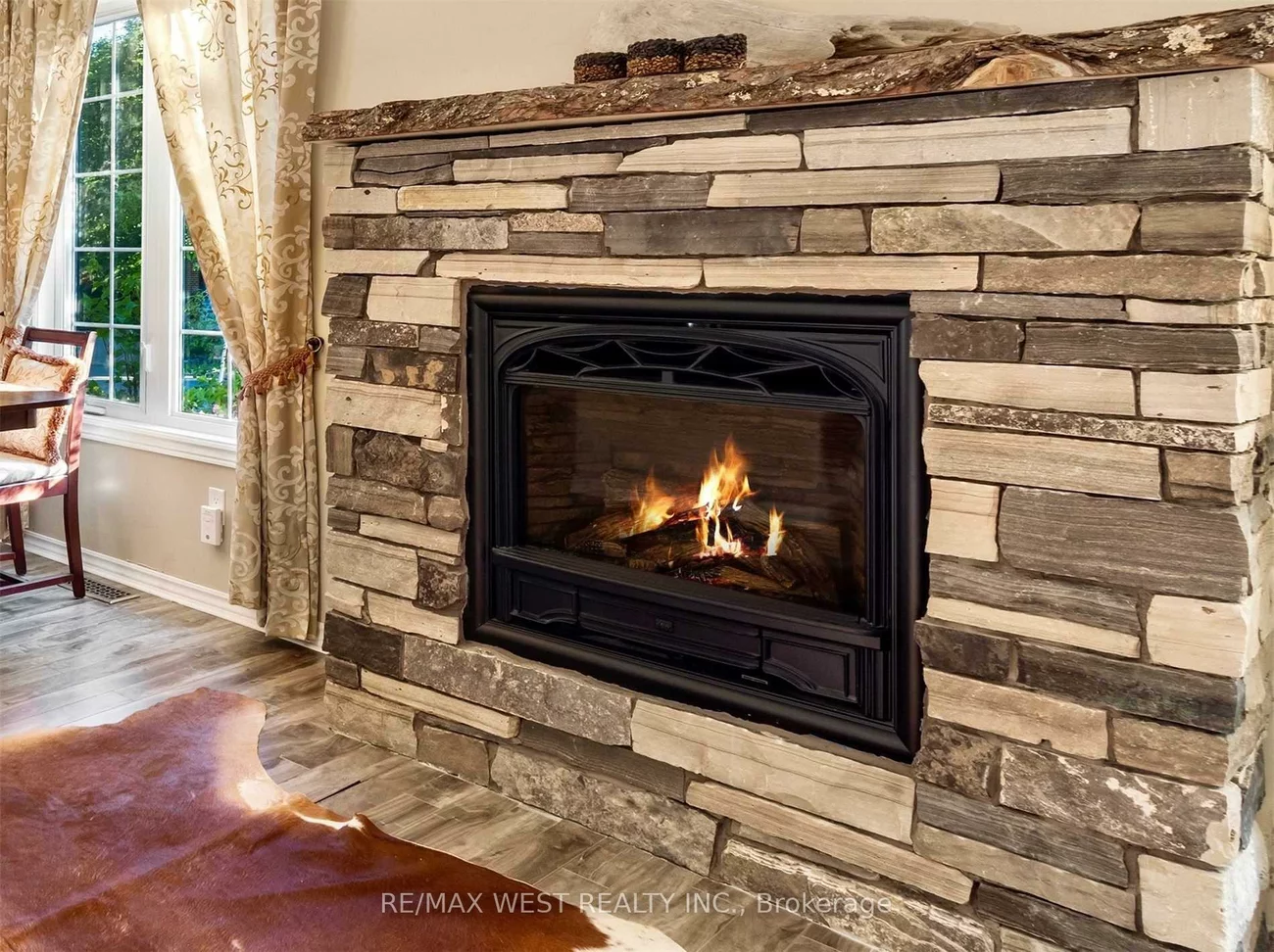 249, Hodgson, Central Newmarket, Newmarket