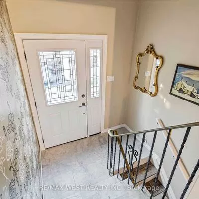 249, Hodgson, Central Newmarket, Newmarket