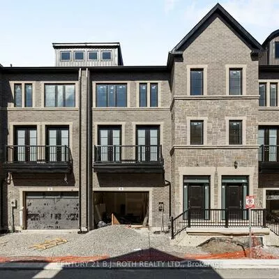 260, EAGLE, Central Newmarket, Newmarket